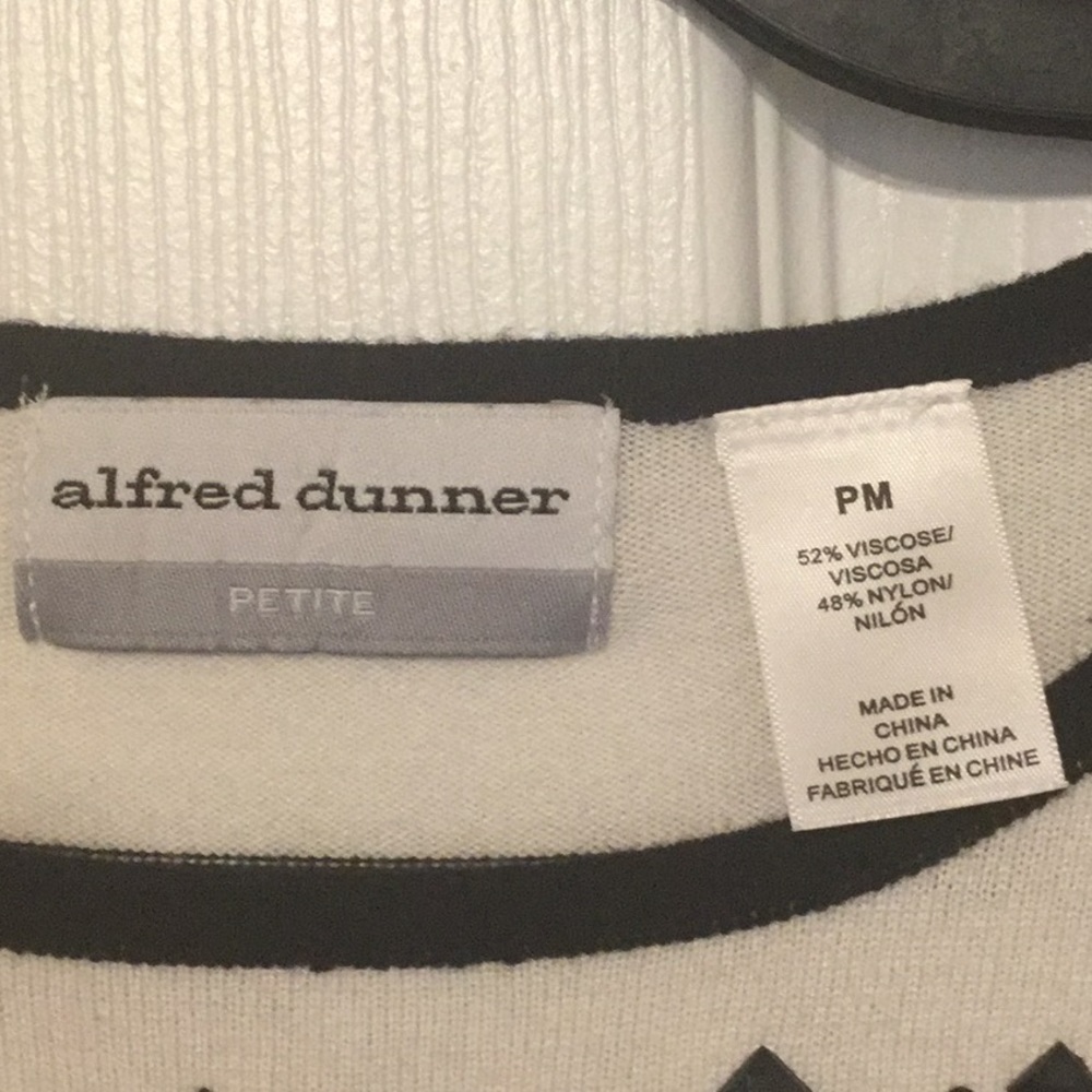 Alfred Dunner Top - Picture 2 of 4